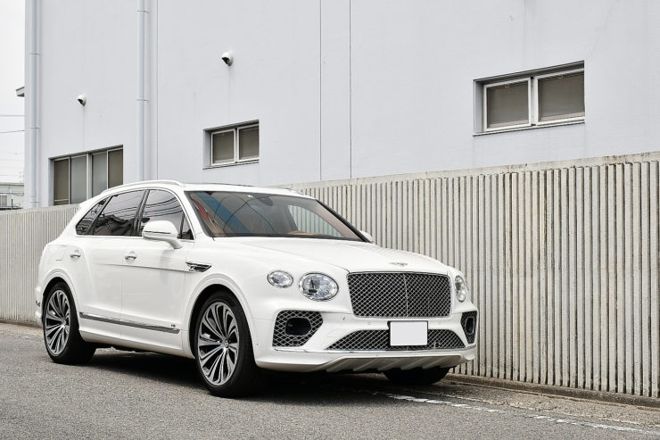 愛知県　名古屋　ベンテイガ　ベントレー　カスタム　ローダウン　Bentley　Bentayga