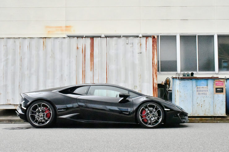 愛知県 名古屋 ウラカン カスタム ランボルギーニ Huracan Lamborghini ローダウン スペーサー マフラー