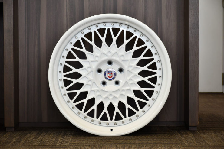 HRE　V501　ヴィンテージ501　アメ鍛　メッシュホイール　22インチ　グロスホワイト　アウディ　RS6　カスタム　名古屋