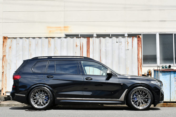 愛知県　名古屋　ホイール　カスタム　AL13　２３インチ　TINTEDBLACK　BMW　X7　G07　ローダウン