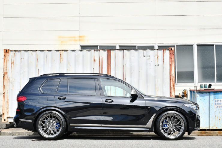 愛知県　名古屋　ホイール　カスタム　AL13　２３インチ　TINTEDBLACK　BMW　X7　G07　ローダウン