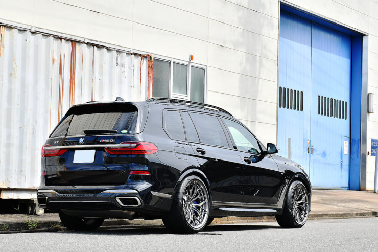 愛知県　名古屋　ホイール　カスタム　AL13　２３インチ　TINTEDBLACK　BMW　X7　G07　ローダウン
