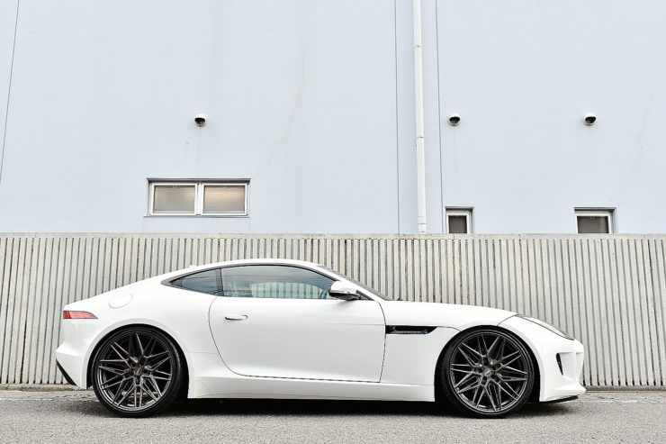 愛知県　名古屋　ジャガー　F-Type　Fタイプ　ローダウン　ホイール　21インチ　カスタム　ラッピング　ペイント　ブラックアウト　VOSSEN　ヴォッセ　デイライト
