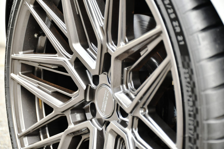 愛知県　名古屋　ジャガー　F-Type　Fタイプ　ローダウン　ホイール　21インチ　カスタム　ラッピング　ペイント　ブラックアウト　VOSSEN　ヴォッセ　デイライト