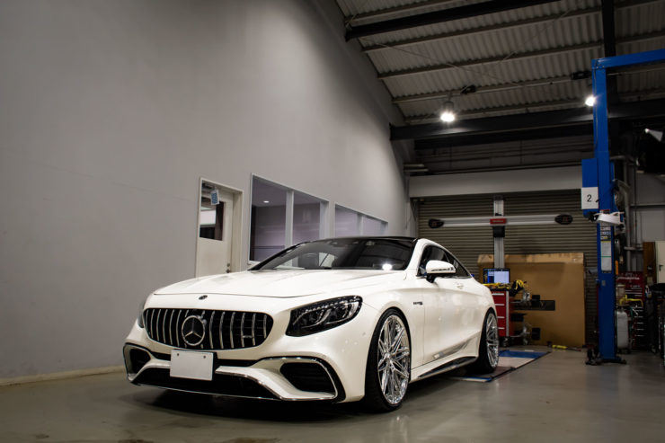 ベンツ　AMG　S63クーペ　後期　ローダウン　アメ鍛　1221　22インチ　カスタム　名古屋