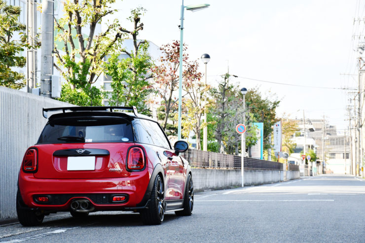 愛知県　名古屋　ミニ　MINI　F56　クーパー　カスタム　ホイール　ローダウン　マフラー　レムス　ビルシュタイン