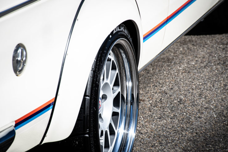 BMW　2002　02ターボ　レストア　HRE　ホイール　アメ鍛　クラシック　303　車高調　カスタム　名古屋
