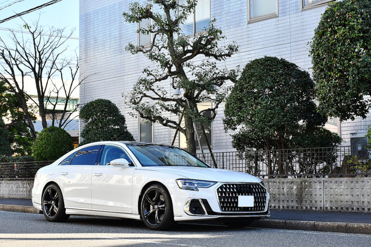 愛知県　名古屋　Audi　アウディ　A8　ローダウン　スペーサー　カスタム