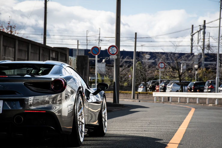フェラーリ　488　スパイダー　GTB　グリジオシルバーストーン　ローダウン　ノヴィテック　ノビテック　ダウンサス　AL13　アメ鍛　ホイール　カスタム　名古屋