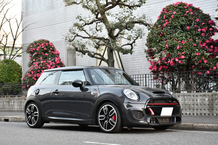 愛知県 名古屋 MINI F56 カスタム マフラー交換 EVENTURI カーボンエアインテイク 交換 レムス REMUS イベンチュリ
