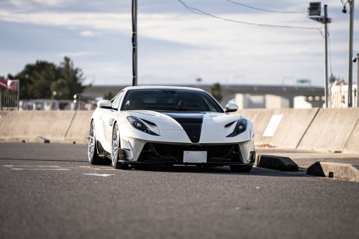 フェラーリ　812　マンソリー　スタローン　ADV.1　アメ鍛　ノヴィテック　ローダウン　カスタム　名古屋