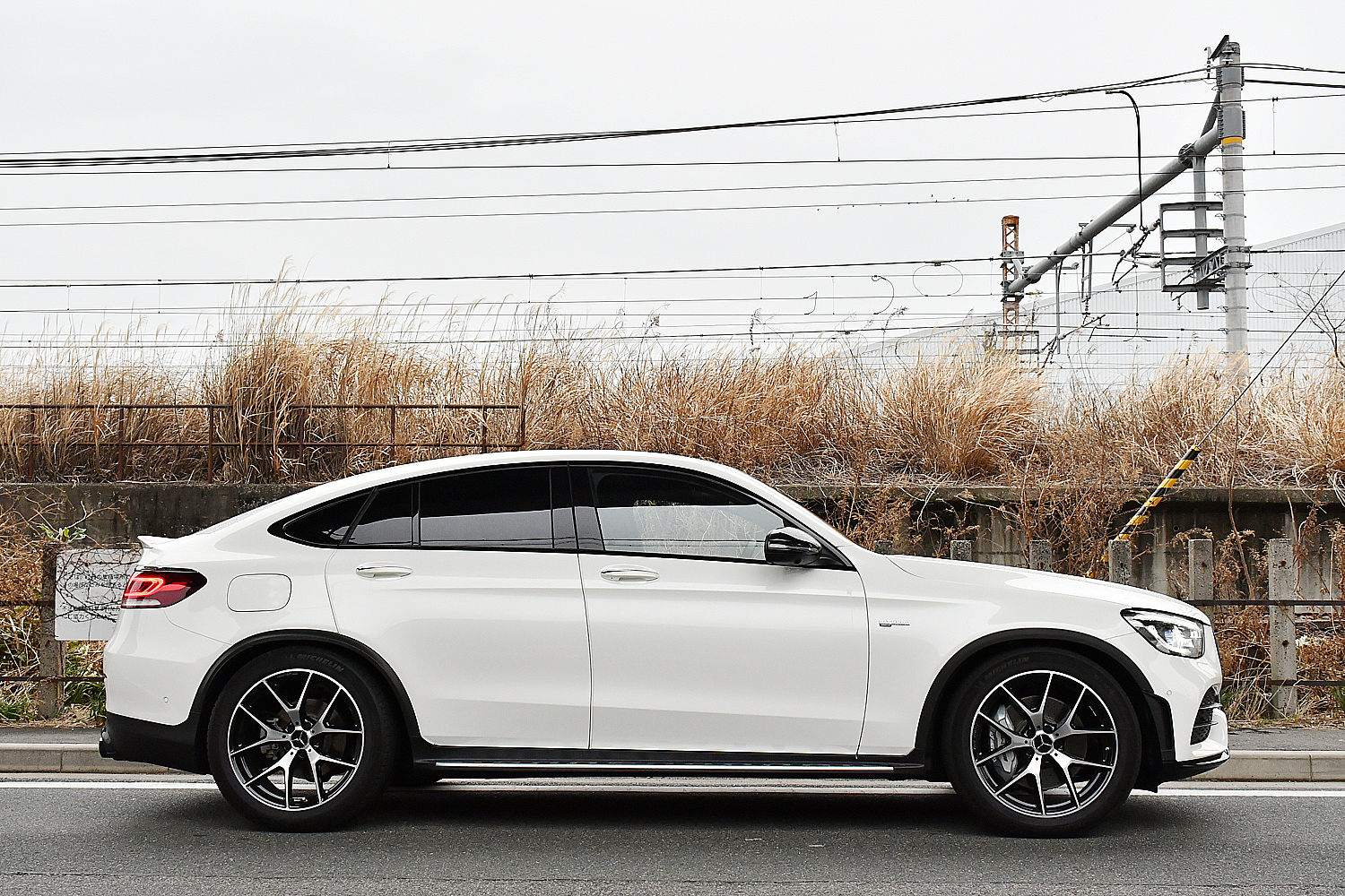 愛知県　名古屋　ベンツ　カスタム　GLC　GLC43　AMG　メルセデスベンツ　BENZ　ローダウン　ASC　スペーサー　低ダストパッド