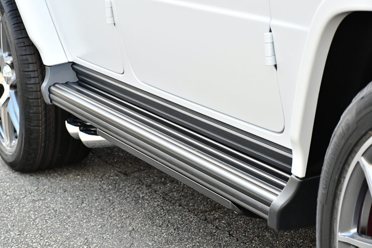 愛知県　名古屋　ゲレンデ　Gクラス　G63　カスタム　ベンツ　ローダウン　iid　プロテクションフィルム　ステルス　スペーサー　電動サイドステップ　ボンド