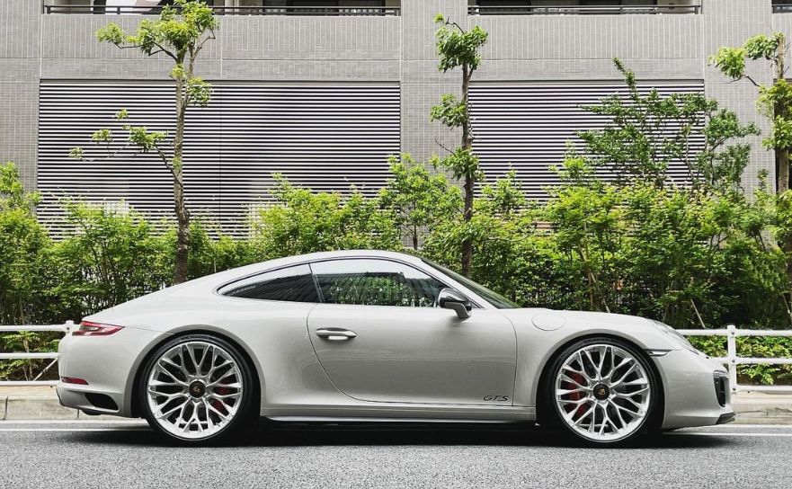 愛知県　名古屋　ポルシェ　カスタム　991.2　GTS　HRE　P200　21インチ　ホイール　Porsche