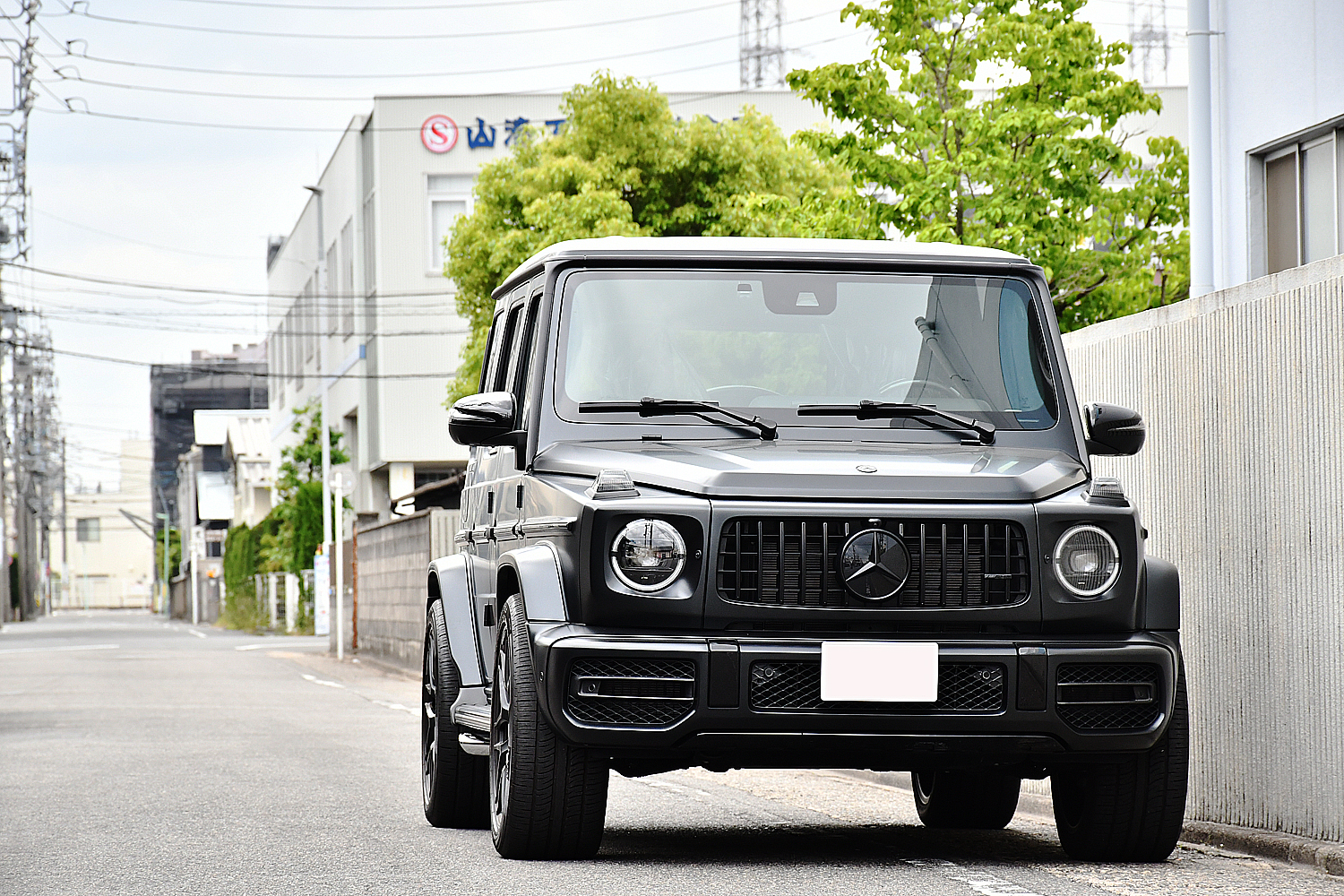 愛知県 名古屋 Gクラス G63 W463A カスタム ローダウン スペーサー 本国マフラー 4本出しマフラー ワンオフステアリング iid ダウンサス ボンド ボンド名古屋