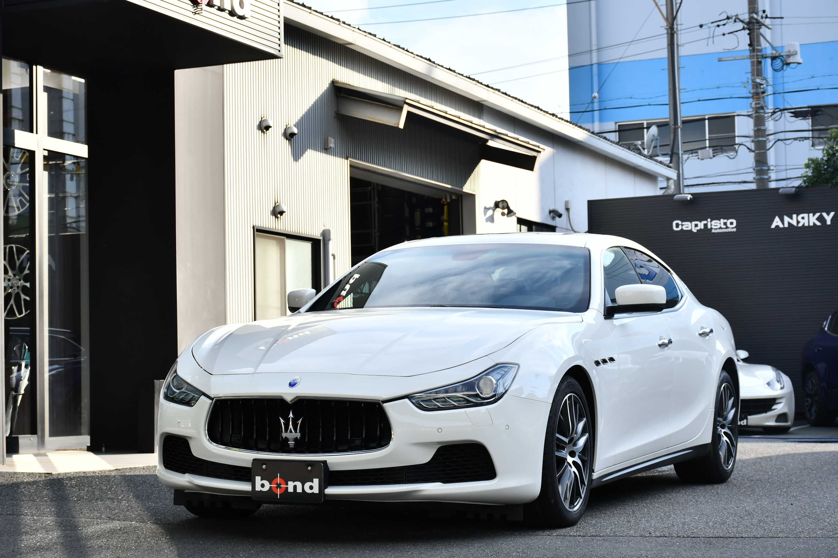 ボンドカーズ名古屋 bondcarsNAGOYA マセラティ ギブリ MASERATI GIBRI 新入庫 ホワイト サンルーフ