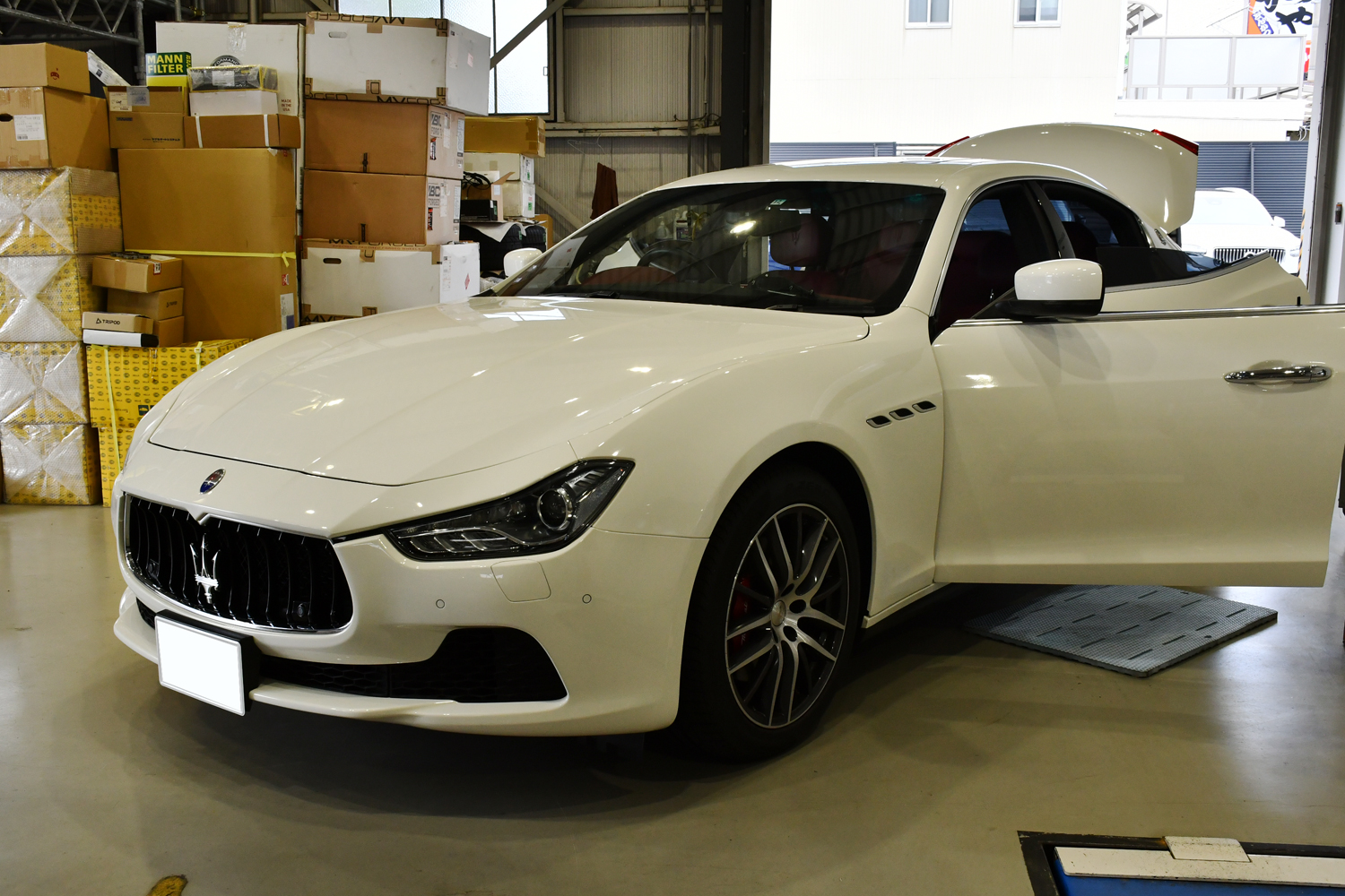 愛知県 名古屋 マセラティ ギブリ カスタム MASERATI GHIBLI ボンド ボンド名古屋