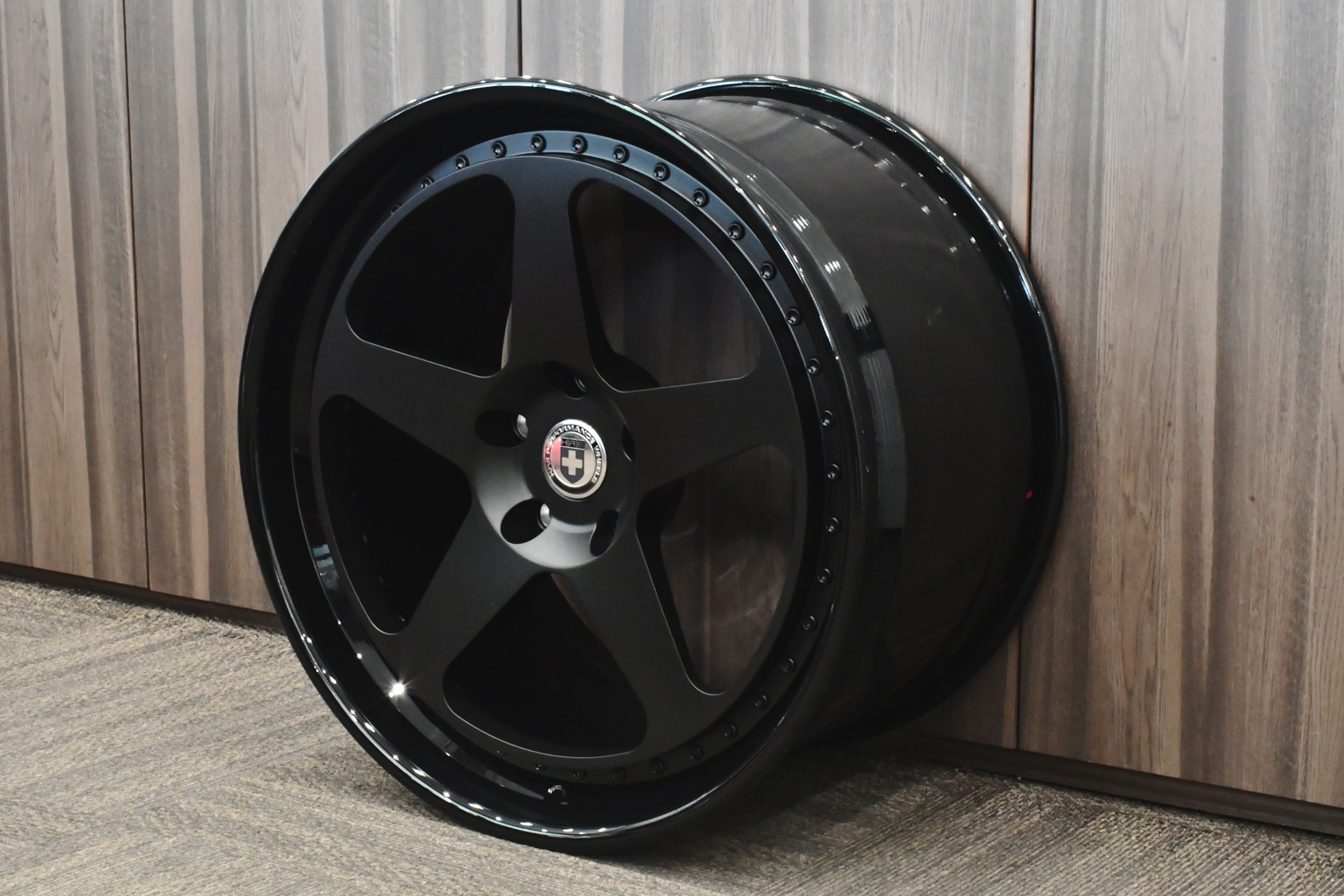 HRE Classic305 3ピース サテンブラック ボンド ボンド名古屋 21インチ 22インチ