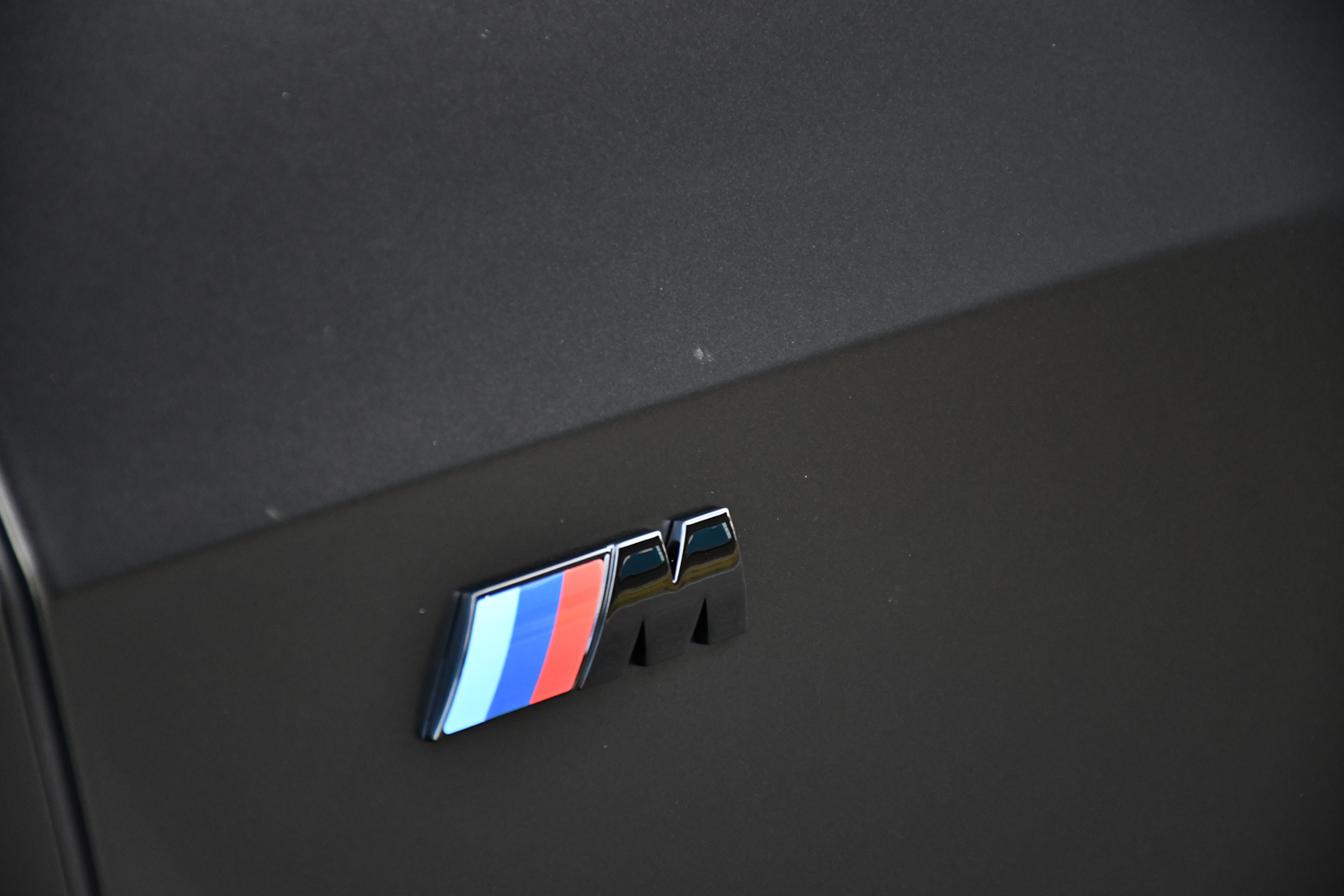 愛知県 名古屋 BMW G07 X7 ローダウン スペーサー ブラックアウト ボンド ボンド名古屋