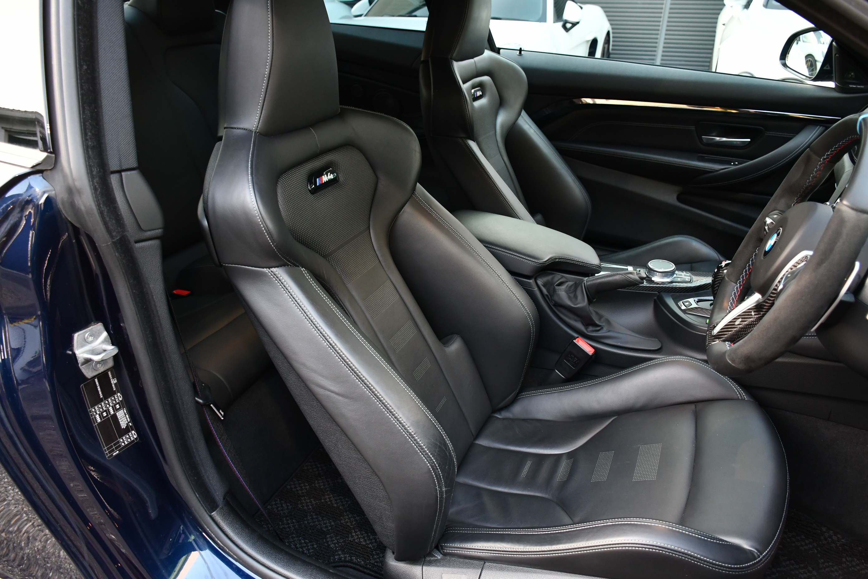 bond cars NAGOYA ボンドカーズ名古屋 BMW M4 コンペティション ヒートエディション M Heat Edition カーボンブレーキ ローダウン KW タンザナイトブルーメタリック F82 在庫車 新入庫
