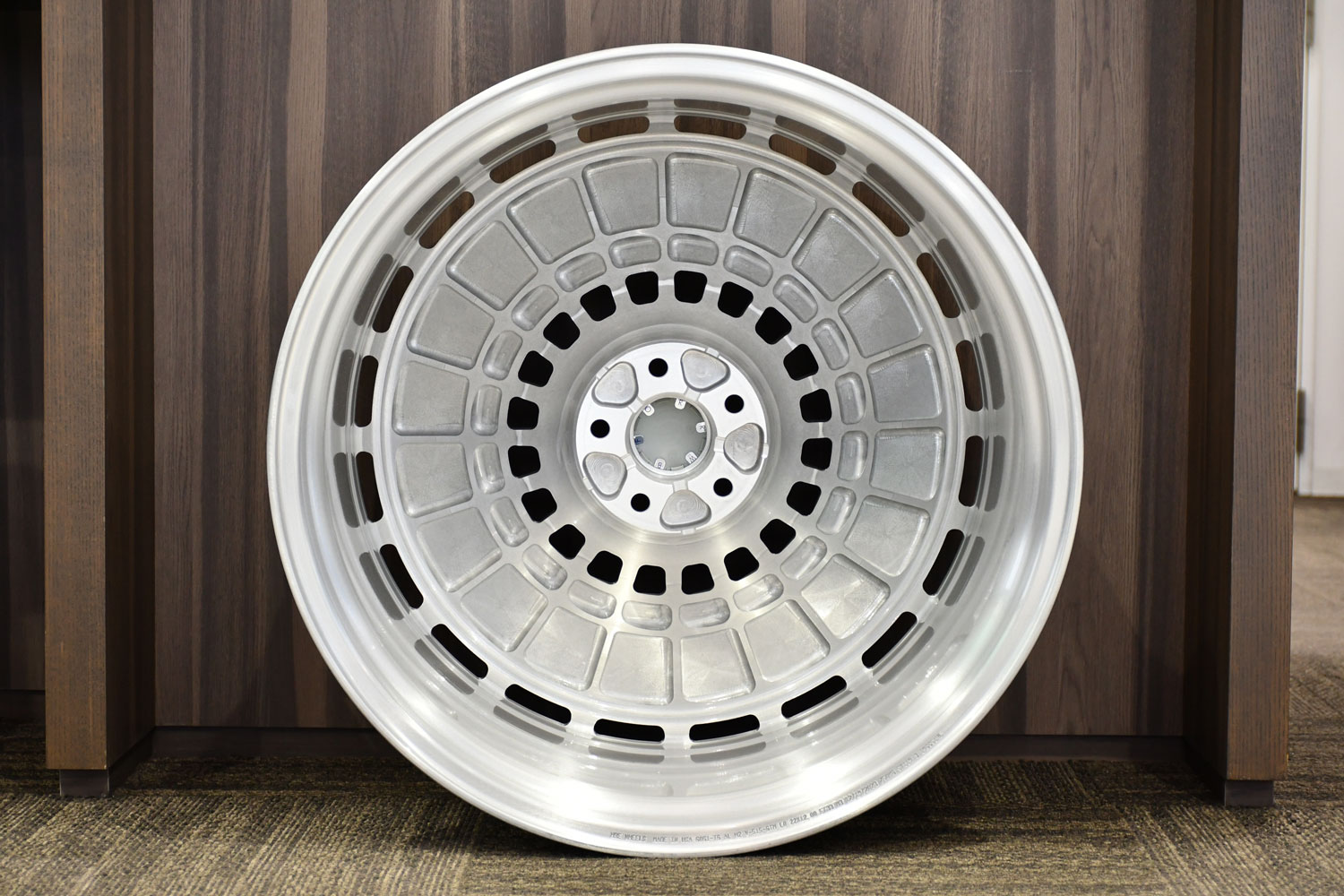 HRE アメ鍛 ホイール 鍛造ホイール ヴィンテージGTシリーズ ブラッシュド 21インチ 22インチ フェラーリ カスタム 名古屋