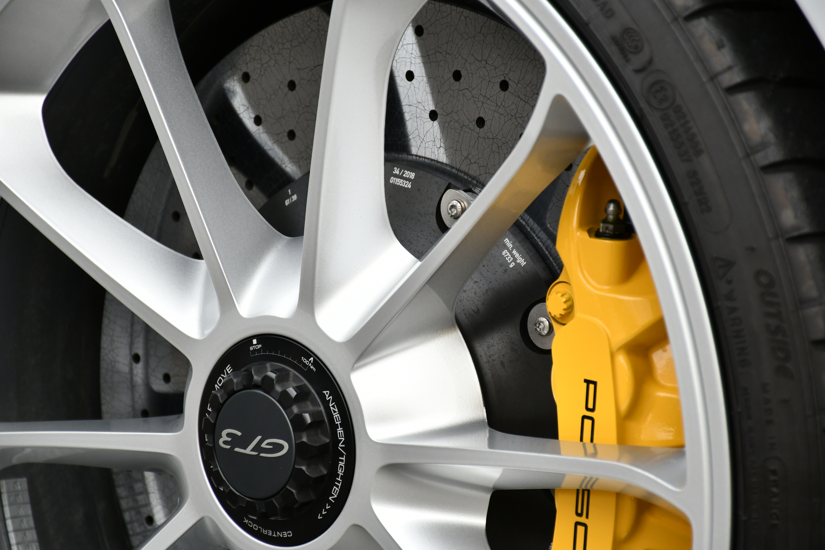 PORSCHE ポルシェ 911 GT3 カーボンブレーキ カーボンバケットシート シートヒーター PCCB スポクロ ボンドカーズ名古屋 bond cars NAGOYA