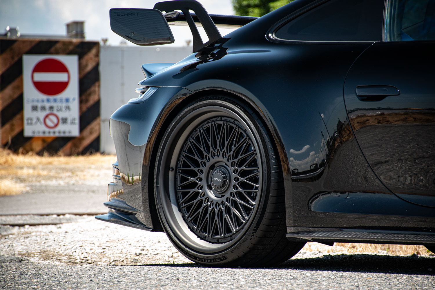 ポルシェ 992 GT3 ローダウン MVフォージド ホイール テックアート エアロ プロテクションフィルム カスタム 名古屋