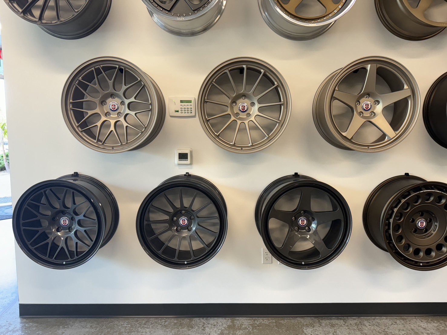 HREWHEELS