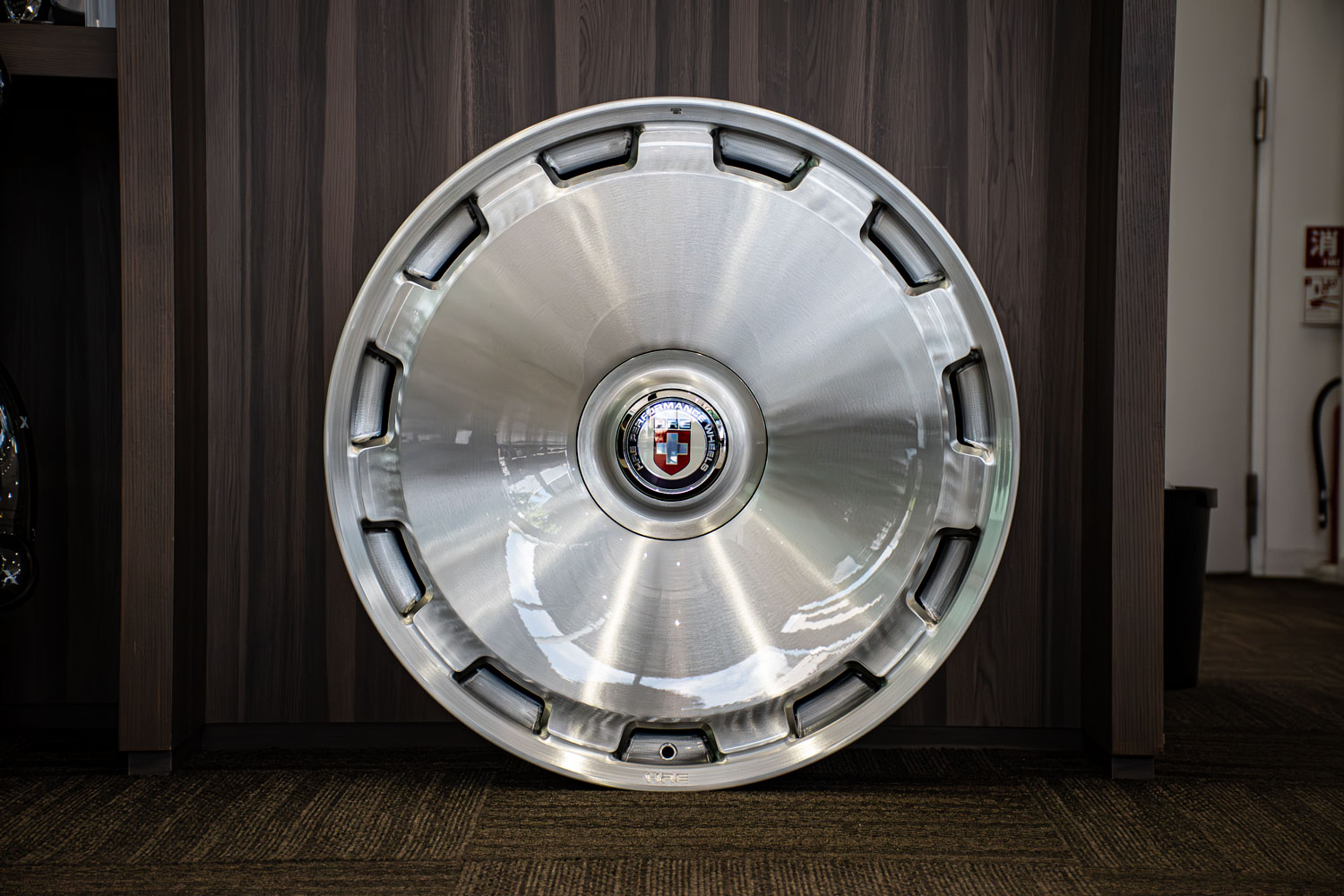 HRE アメ鍛 ホイール 24インチ L108M 1ピース ブラッシュド カスタム 名古屋