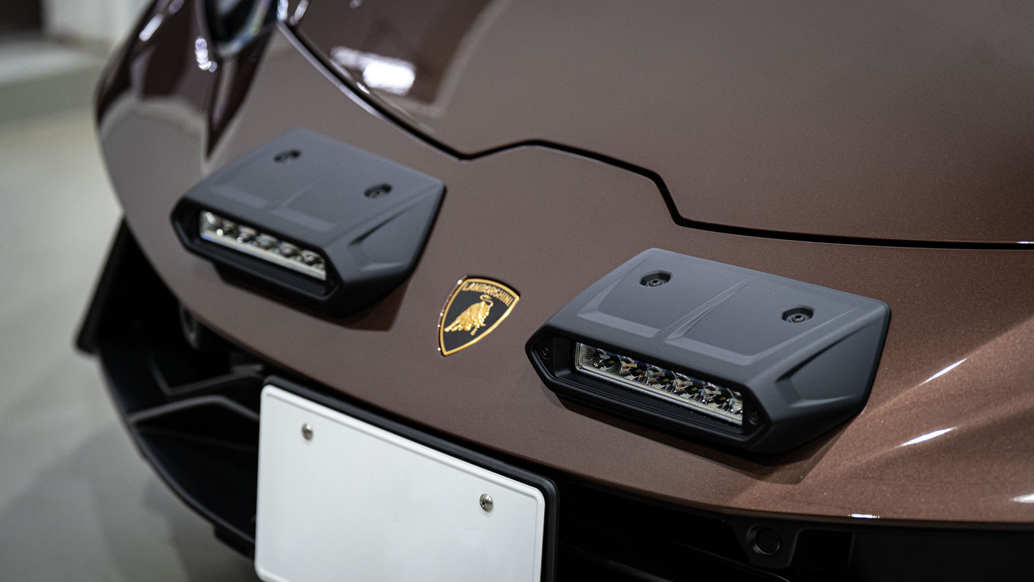 ランボルギーニ ウラカン ステラート アディショナルLED LED ラリーライト 本国仕様 カスタム 名古屋
