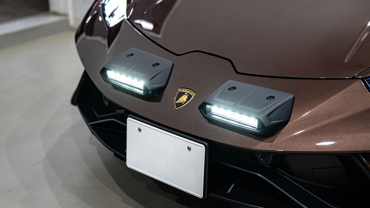ランボルギーニ ウラカン ステラート アディショナルLED LED ラリーライト 本国仕様 カスタム 名古屋