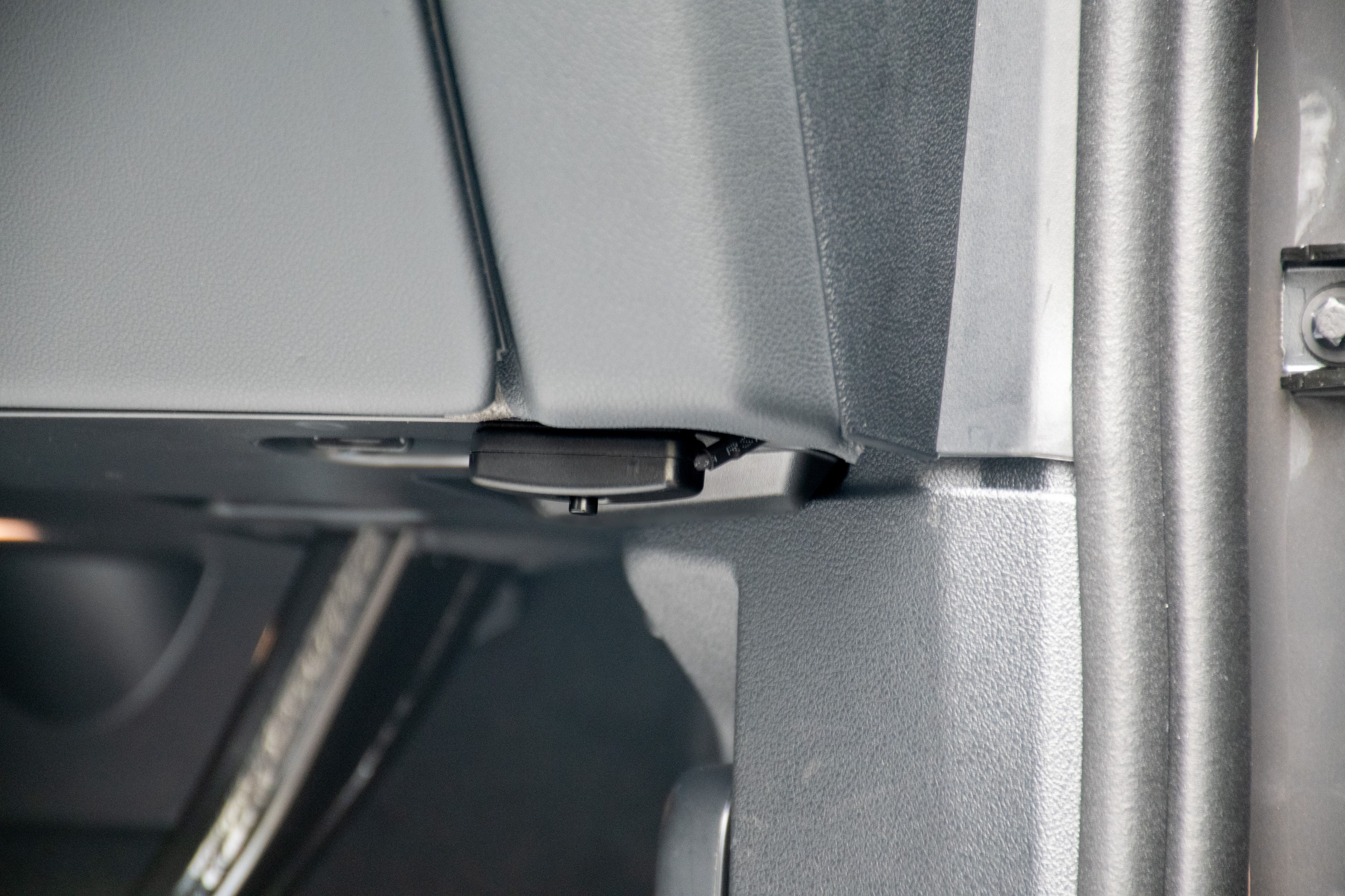 BMW X7 G07 電動サイドステップ