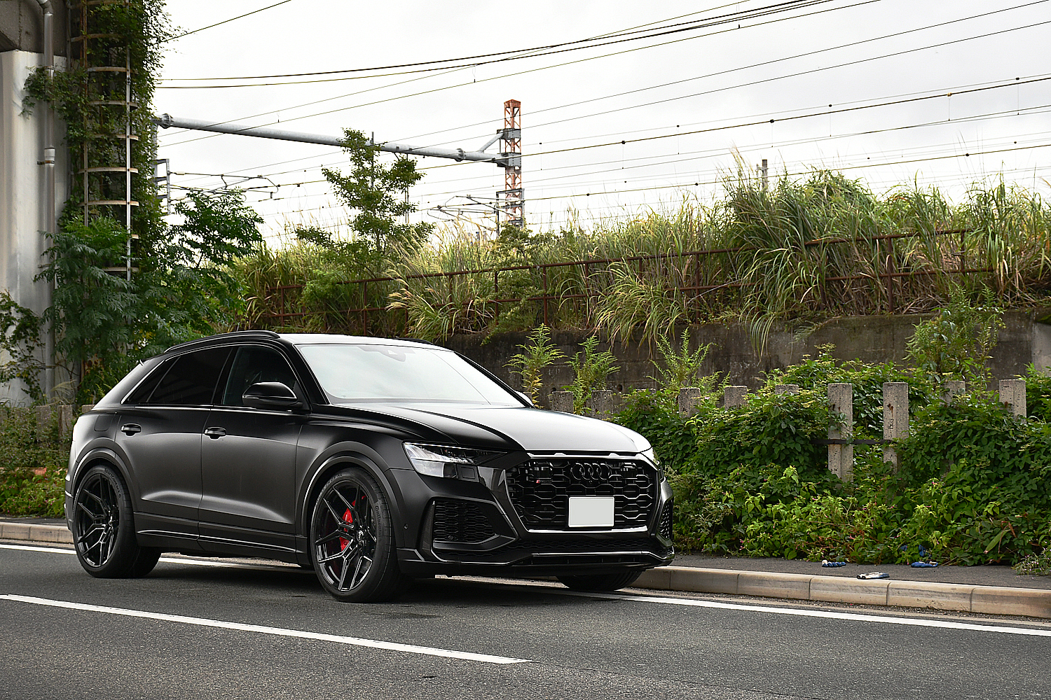 愛知県　名古屋　AUDI　RSQ8　カスタム　VOSSEN　ホイール　23インチ　アウディ　ヴォッセ　ボンド　ボンド名古屋