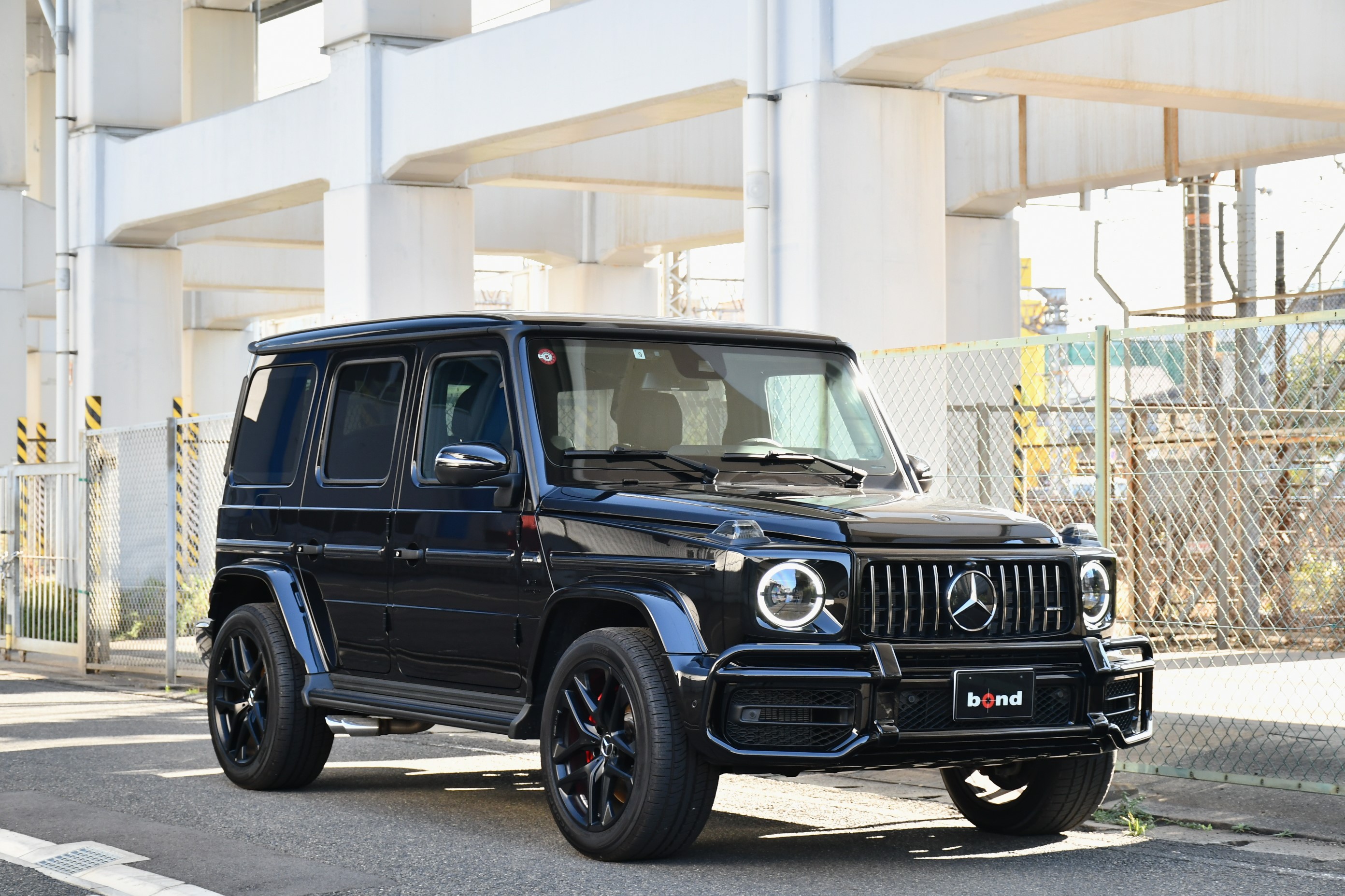 ボンドカーズ名古屋　bond cars NAGOYA　ベンツ　MercedesBenz　MercedesAMG　G63　マヌファクトゥーアインテリア＋　マヌファクトゥーアプログラム＋　オブシディアンブラック　左ハンドル　W463A　ブラッシュガード　ブラックアウト　在庫車　新入庫