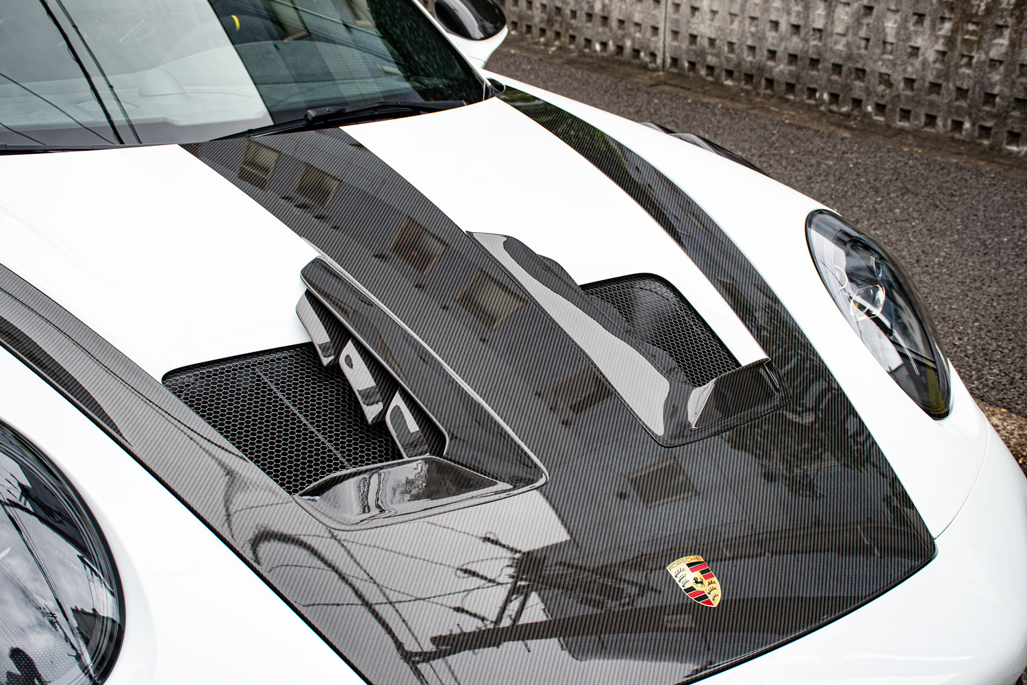 ポルシェ　992GT3RS　9デザイン　1016インダストリーズ　カーボンパーツ　プロテクションフィルム　カスタム　名古屋