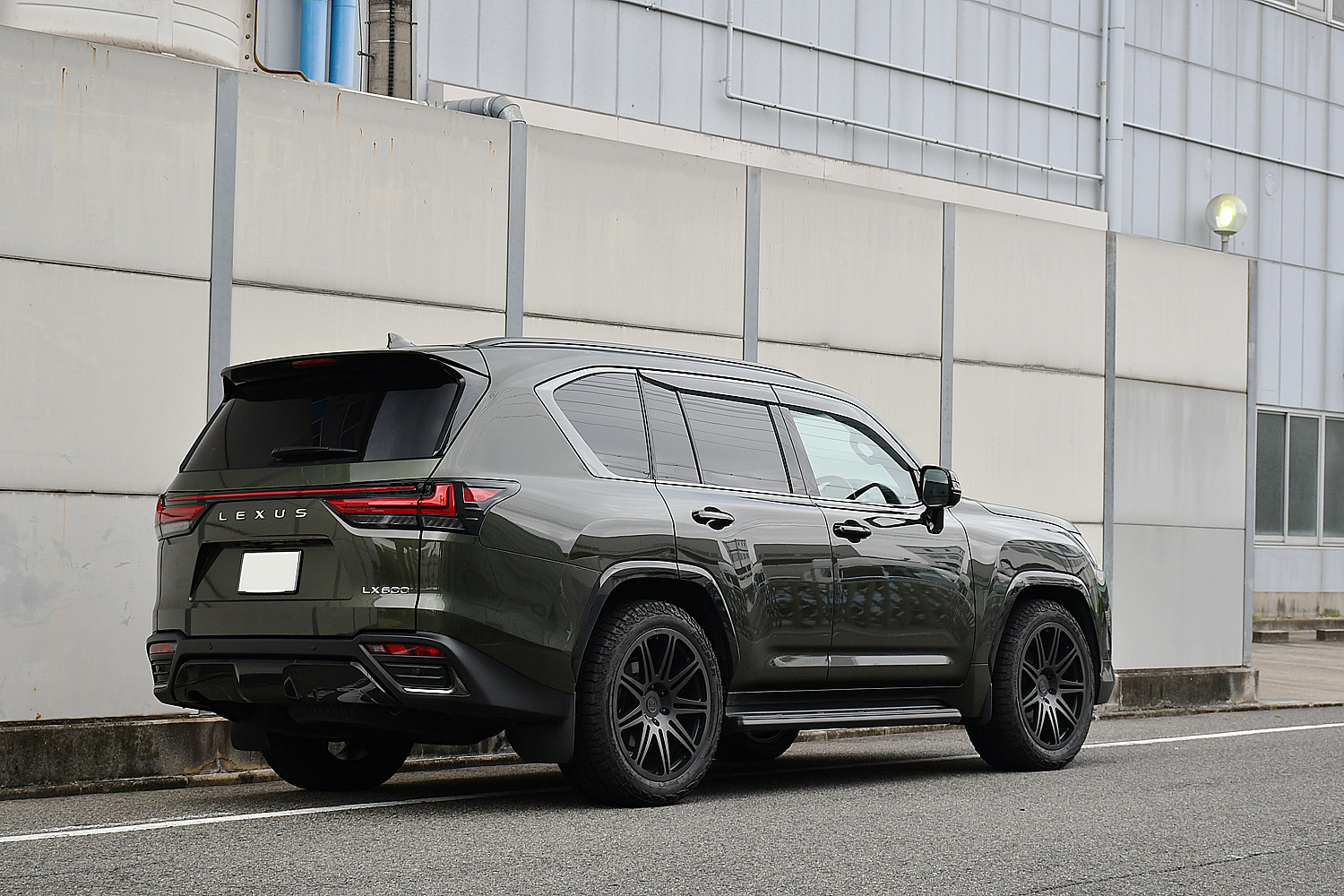愛知県 名古屋 LX600 LEXUS HRE ホイール交換 22インチ オフロード レクサス カスタム ボンド ボンド名古屋 301M