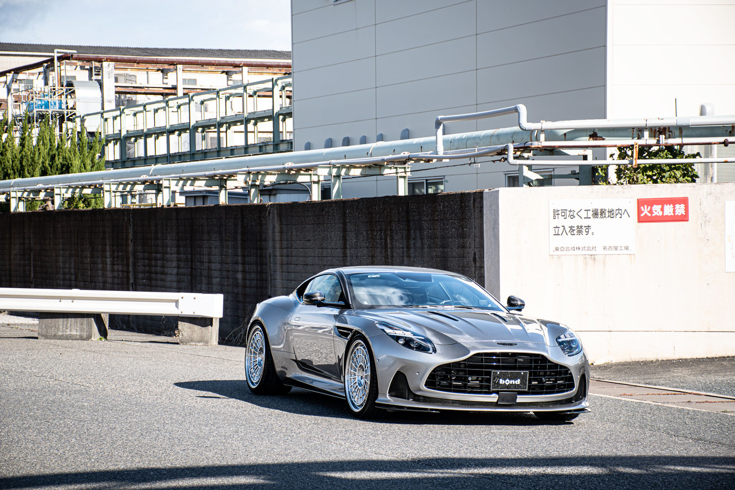 アストンマーチン DB12 ローダウン ホイール HRE アメ鍛 22インチ 22inch カスタム 名古屋