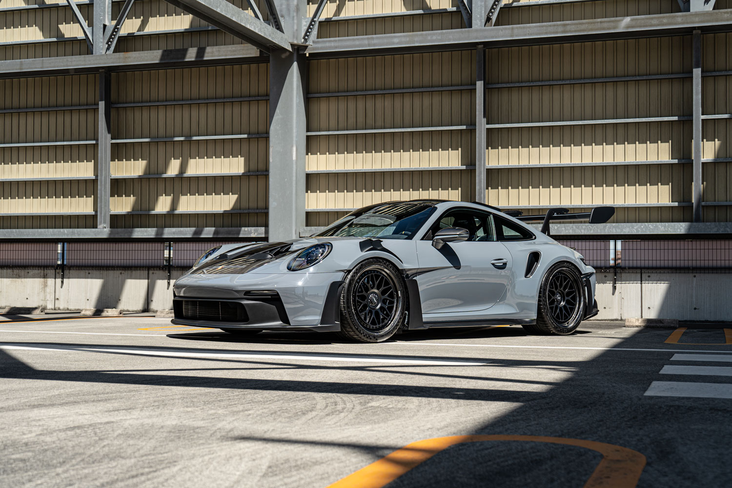 Porsche　ポルシェ　992　GT3RS　ローダウン　ホイール　HRE　アメ鍛　CRBN　Classic300　カスタム　名古屋