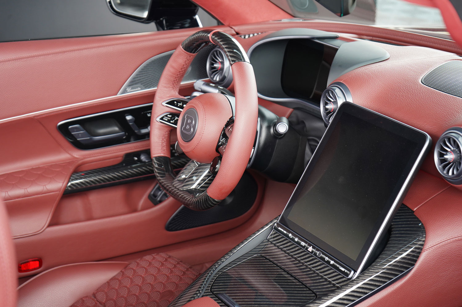 モントレーカーウィーク　ペブルビーチ　ブラバス　BRABUS　カリナン　G800　GTC　ロケット　カスタム