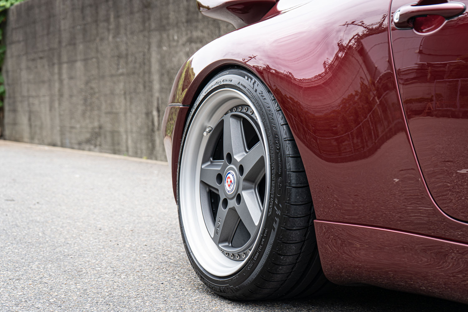 Porsche　ポルシェ　993　ローダウン　ホイール　HRE　アメ鍛　KW　車高調　カスタム　名古屋