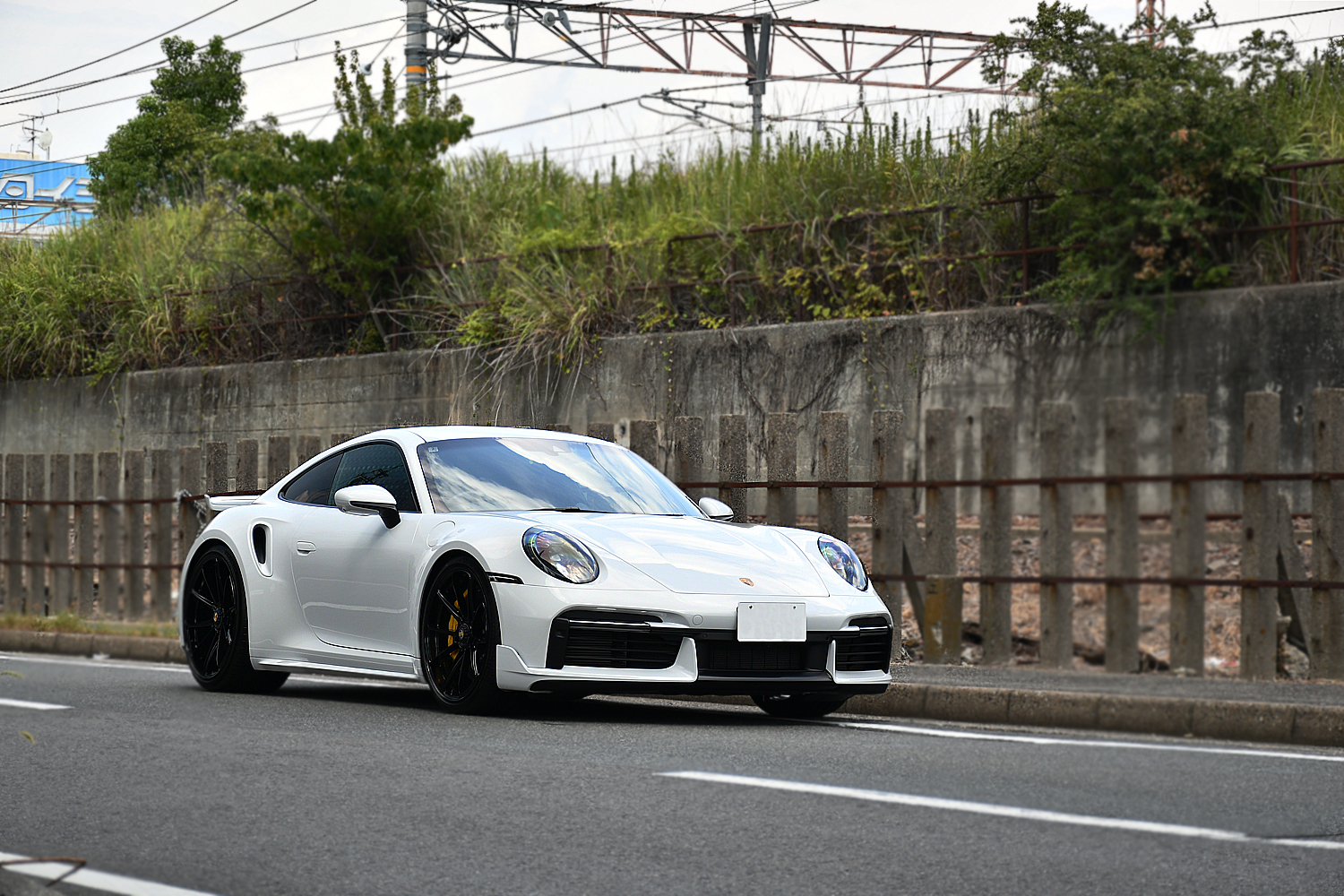 愛知県 名古屋 ポルシェ カスタム Porsche 992.1 VOSSEN ローダウン KW HAS TURBOS ターボS 911 ボンド ボンド名古屋