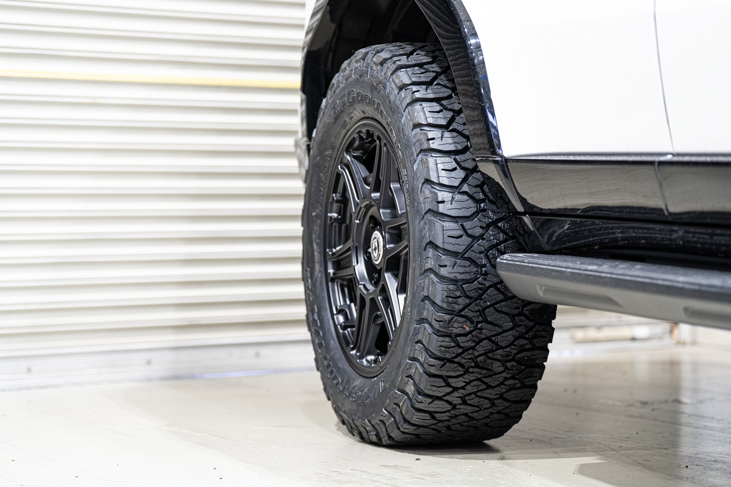 レクサス　LEXUS　GX550　オーバートレイル　シボ取りペイント　ルーフラッピング　ホイール　HRE　フローフォーム　FT1　20インチ　カスタム　名古屋