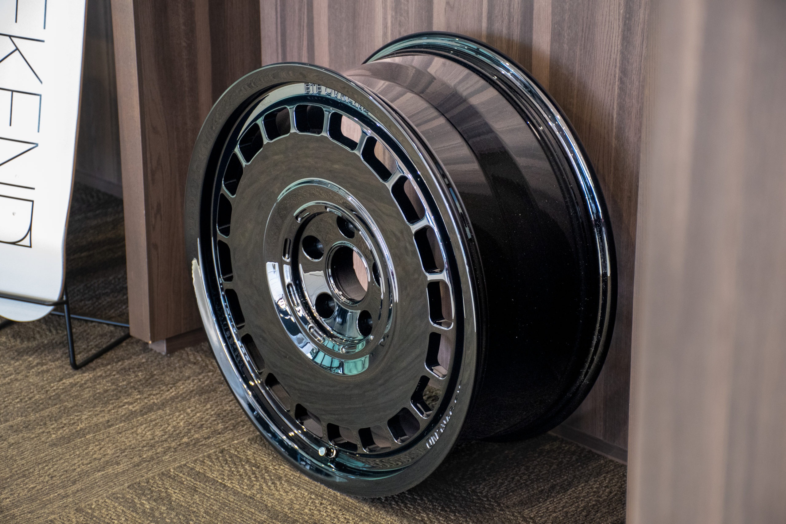 BTB OVERLAND DFD neutrale オーダー鍛造ホイール