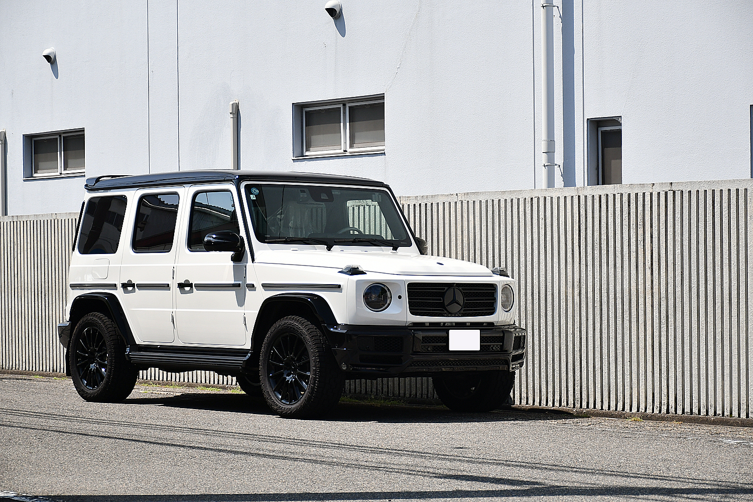 愛知県 名古屋 ベンツ カスタム G400d Gクラス シートカバー プラチナムホワイト ペイント ラッピング ゴツゴツタイヤ ボンド ボンド名古屋 ブラバスリップ BRABUS