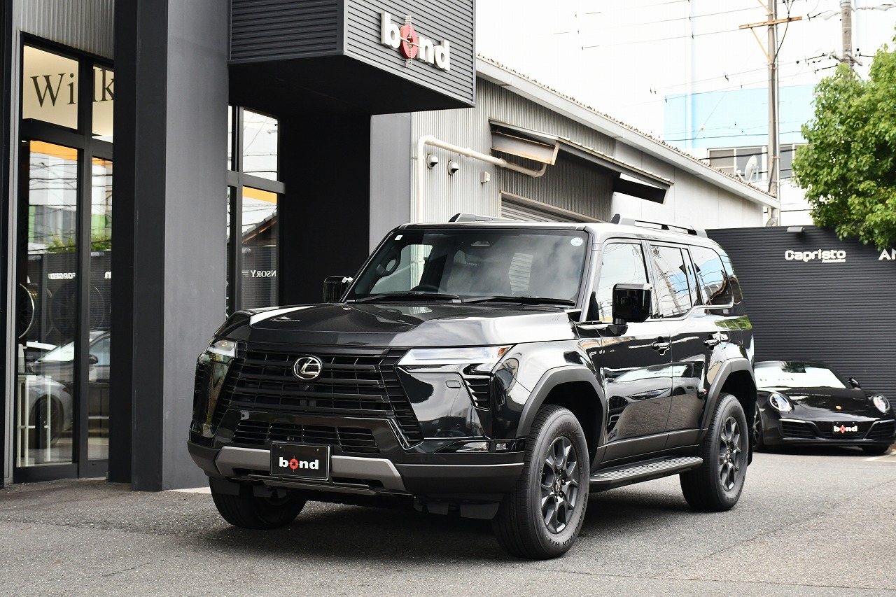 ボンドカーズ名古屋 bond cars NAGOYA レクサス LEXUS GX550 在庫車 新入庫 ヘッドアップディスプレイ マークレビンソン オーバーオレイルプラス + 低走行 ブラック ベンチレーションシート シートヒーター グラファイトブラックガラスフレーク ヒッチメンバーカバー デジタルインナーミラー ヘッドアップディスプレイ ベンチレーションシート クールボックス 三眼LEDヘッドライト ダウンヒルアシストコントロール ムーンルーフ