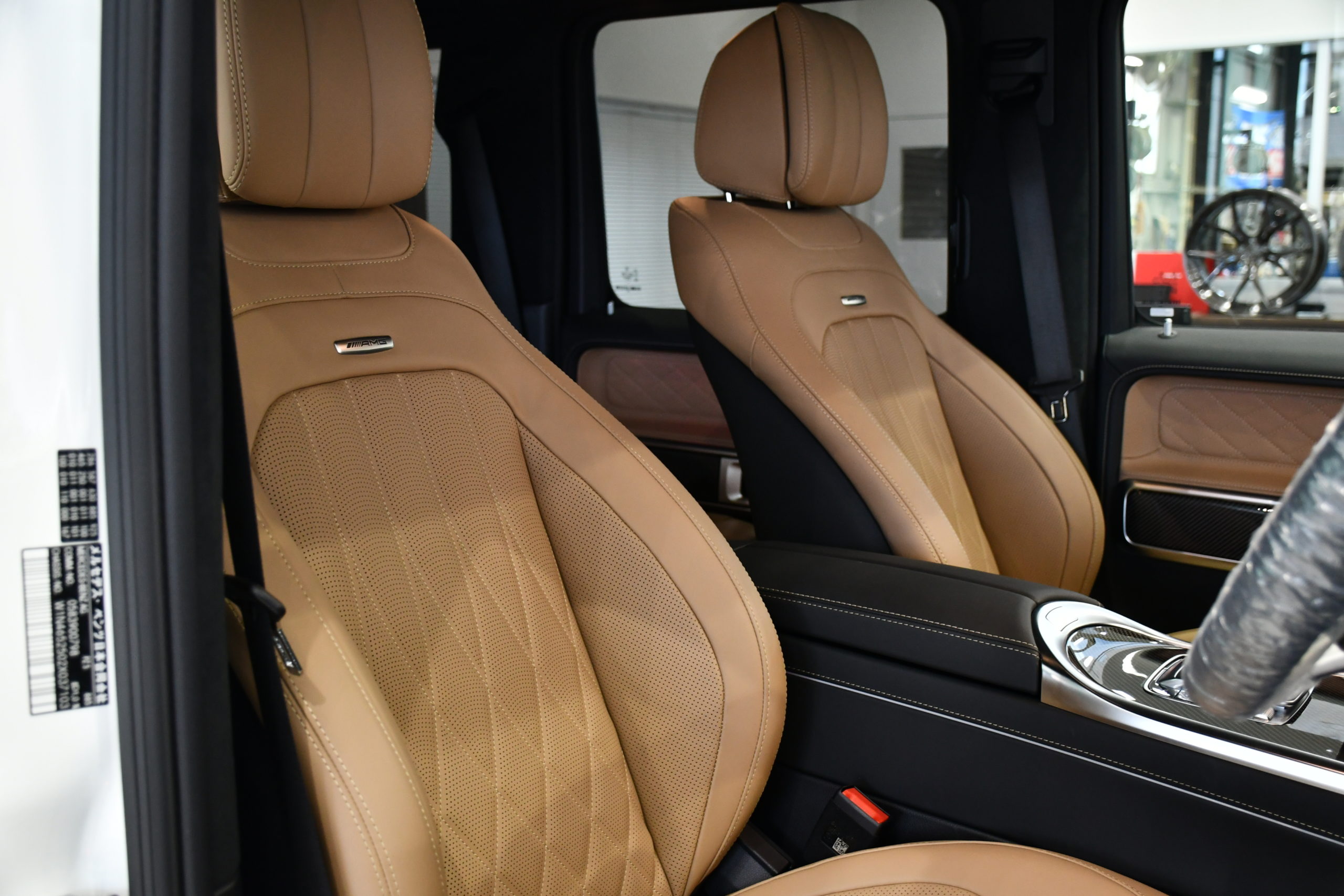 G63、BRABUS、AMG、ブラックアウト、電動サイドステップ、イージークローザー、プロテクションフィルム