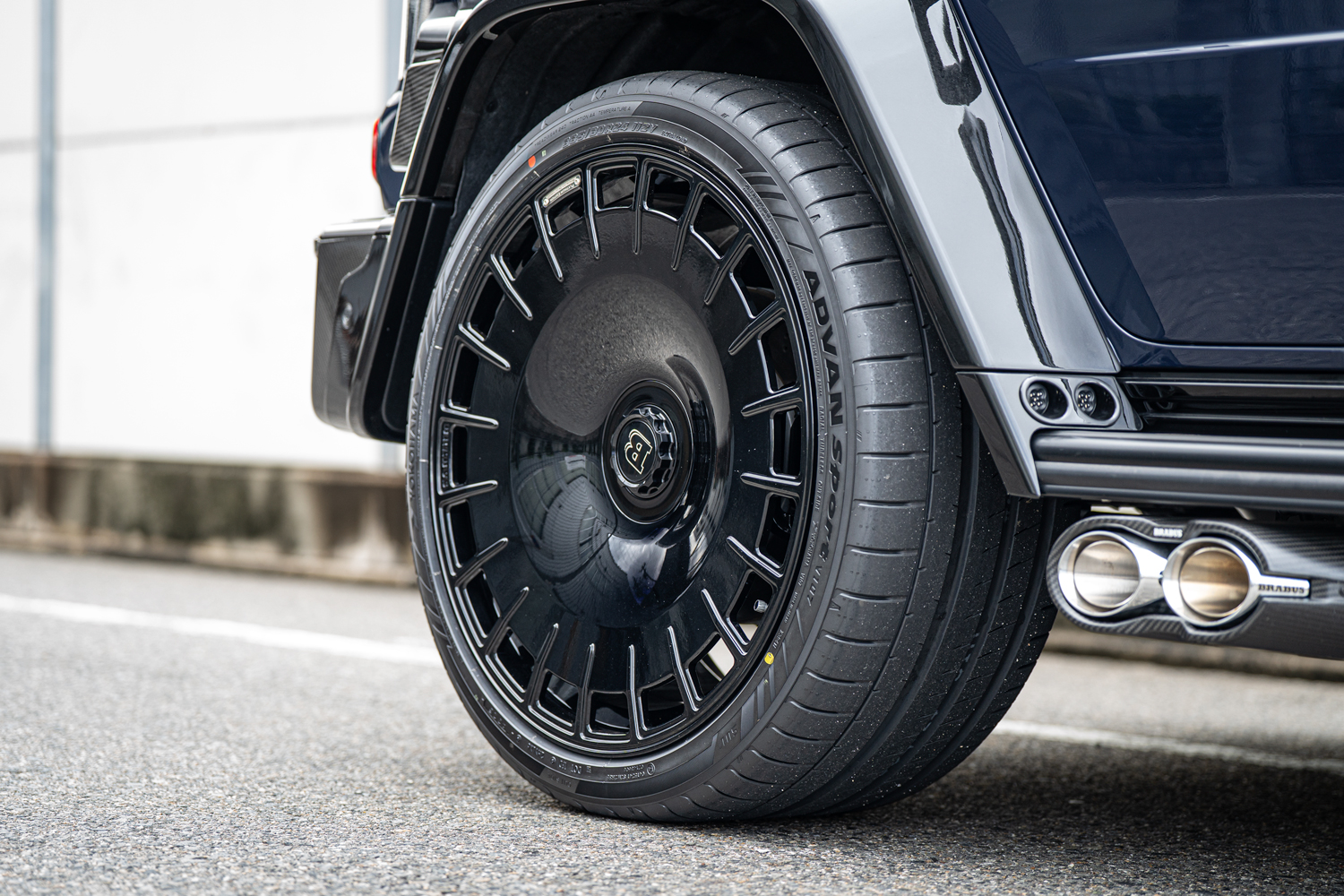 AMG G63 W465 Gクラス BRABUS ブラバス G800 イノゼテック ヨコハマタイヤ アドバンスポーツ ブラックアクセントエディション クリアガラス カスタム 名古屋