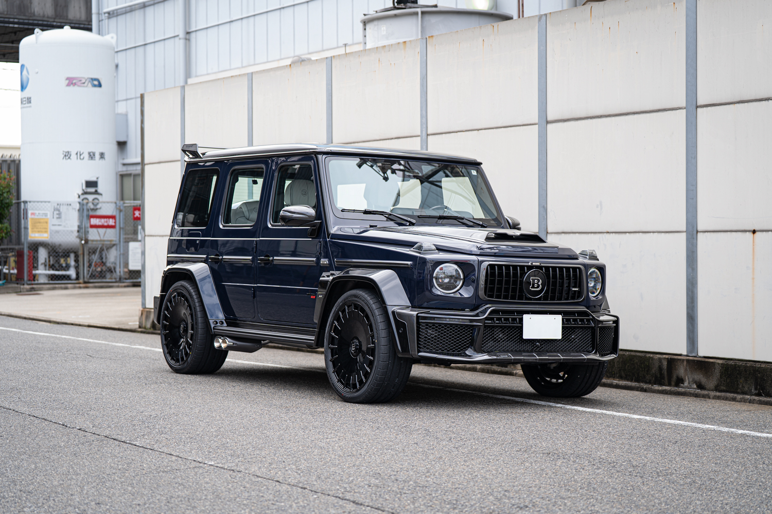 AMG G63 W465 Gクラス BRABUS ブラバス G800 イノゼテック ヨコハマタイヤ アドバンスポーツ ブラックアクセントエディション クリアガラス カスタム 名古屋
