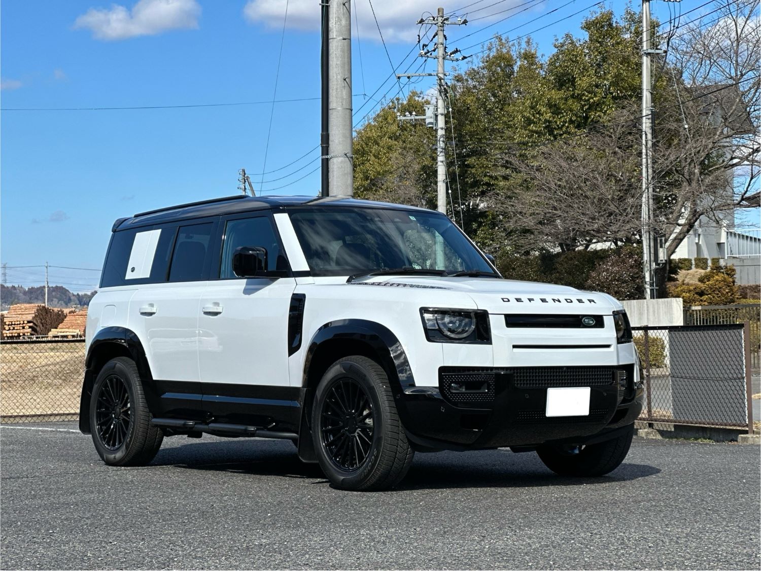 Defender × URBAN