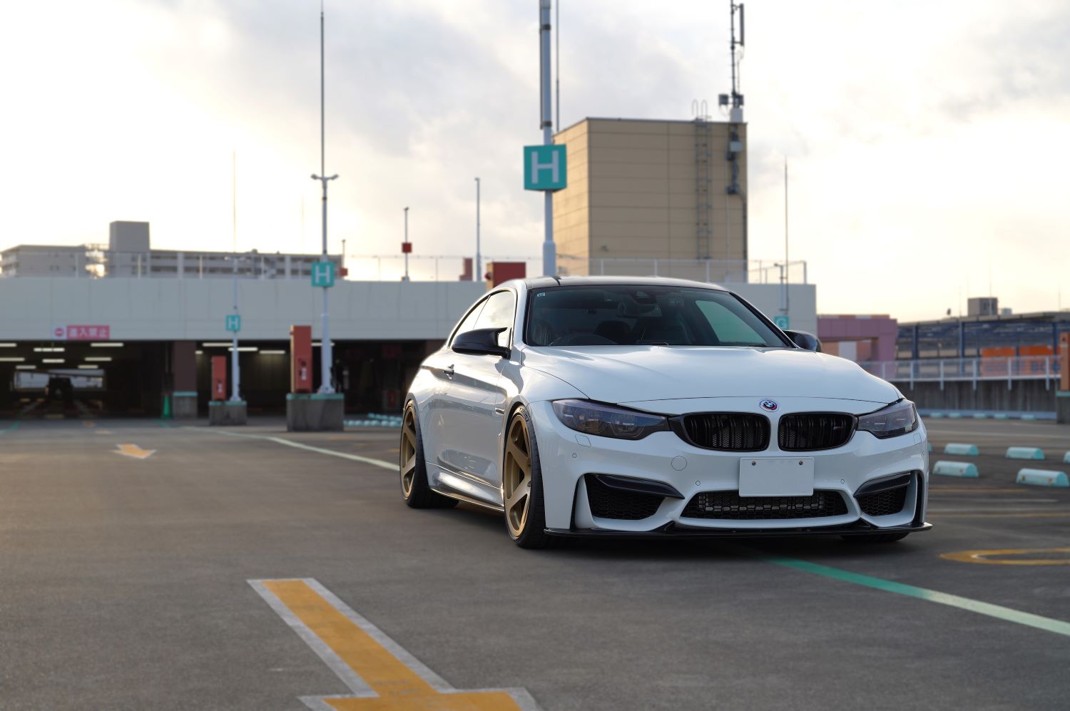 bond ボンド大宮 BMW M4 Conpetiiton HRE Classic Series　305M Monoblok 